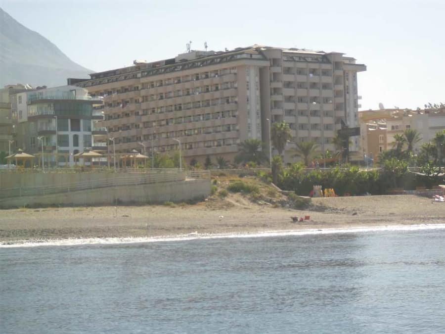 Happy Elegance Otel Plajı — Antalya, Alanya