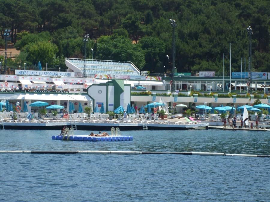 Heybelıada Su Sporları Kulübü Önü — İstanbul, Adalar