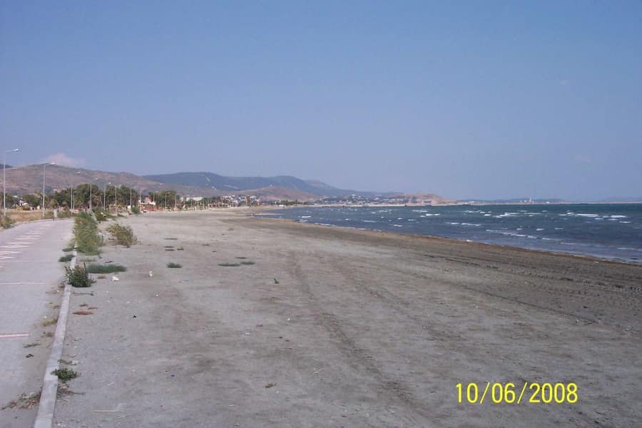 Atatürk Mah. Yüce Sahil Plajı — İzmir, Urla