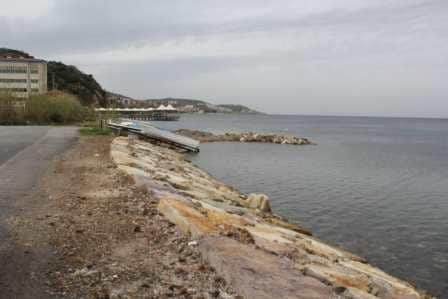 Gencelli Halk Plajı — İzmir, Foça