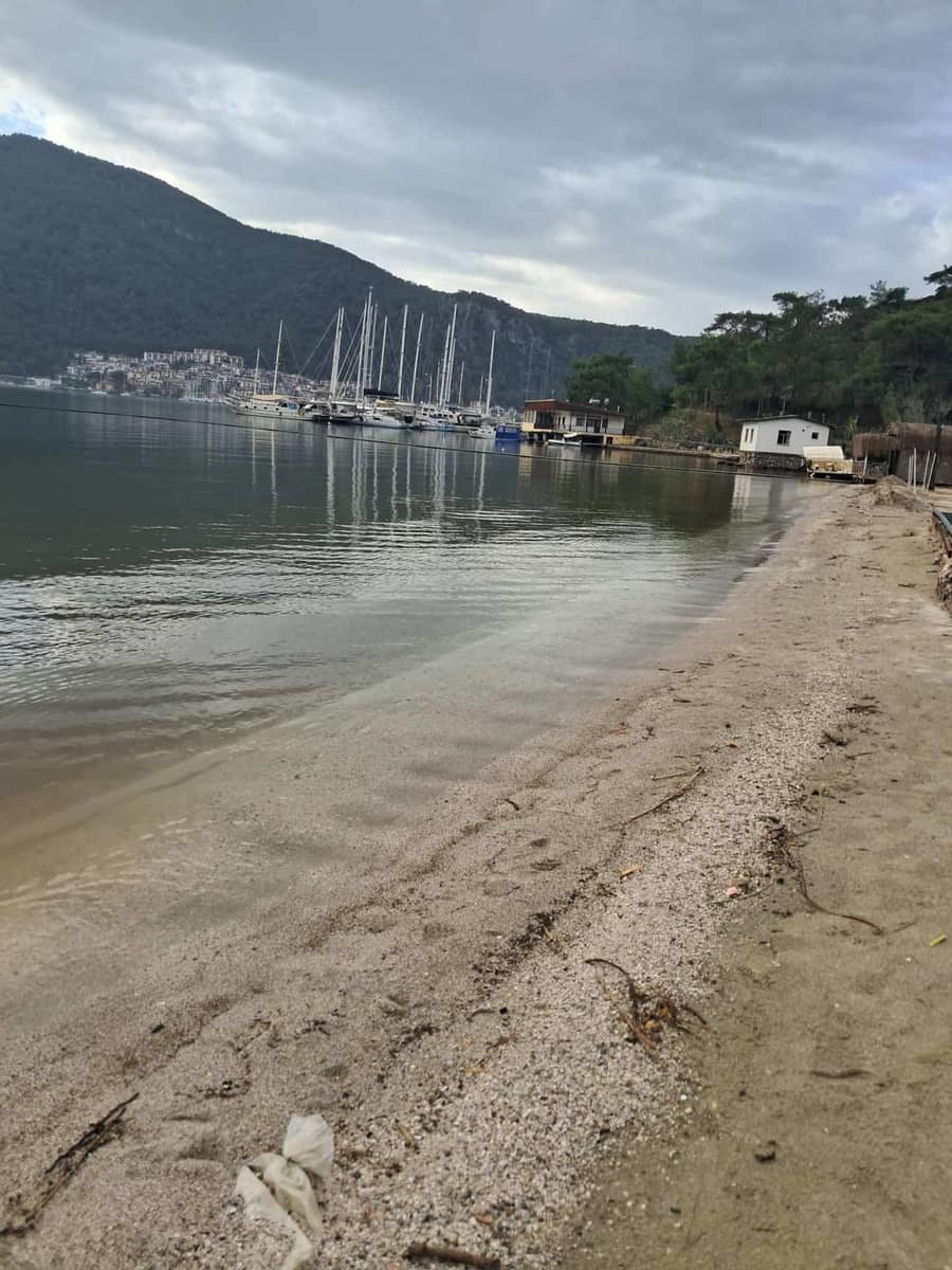 Aksazlar Koyu Plajı — Muğla, Fethiye