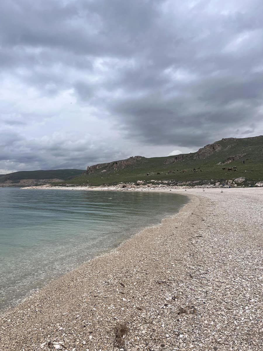 Çakıl Adası Aile Plajı — Van, Erciş